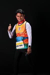 BIB: 11604
                            <button type="button" onclick="openModal(8751321)" class="btn btn-primary btn-sm float-right btn-popup" data-toggle="modal" data-target=".modal-high-quality">
                        <i class="fas fa-shopping-cart"></i> Add to Cart
                    </button>
                                            <button type="button" onclick="isThisMe(8751321, true)" class="btn btn-success btn-sm float-right btn-popup btn-isme hidden" data-toggle="tooltip" data-placement="bottom" title="นี่คือรูปของคุณใช่ไหม คลิกที่นี่เพื่อเอาเข้าอัลบั้ม">
                        <i class="fas fa-plus"></i> Add to album
                    </button>
                    <button type="button" onclick="isThisMe(8751321, false)" class="btn btn-warning btn-sm float-right btn-popup btn-isnotme hidden">
                        <i class="fas fa-ban"></i> Remove from album
                    </button>